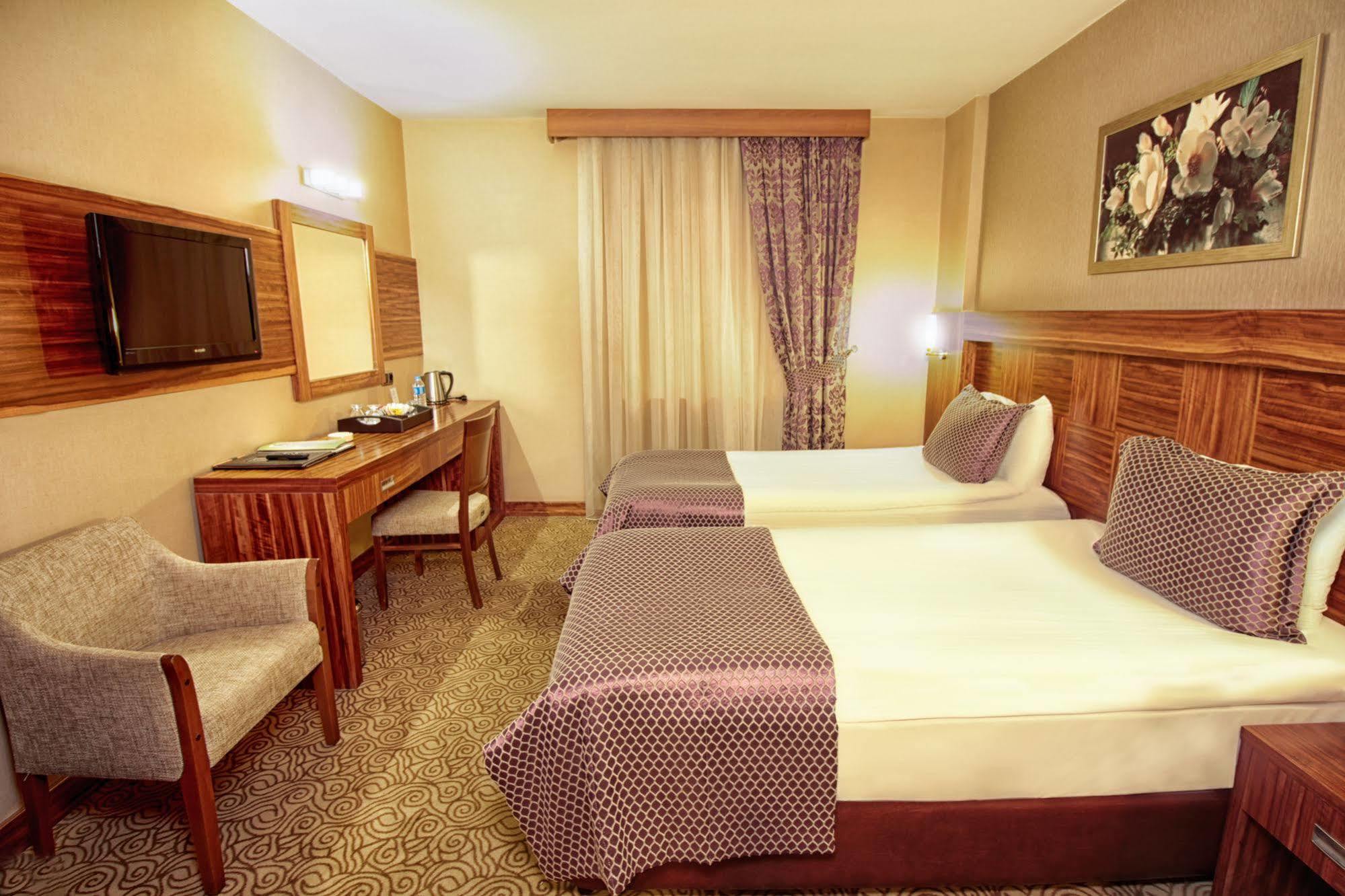 Adana Garden Business Hotel Extérieur photo