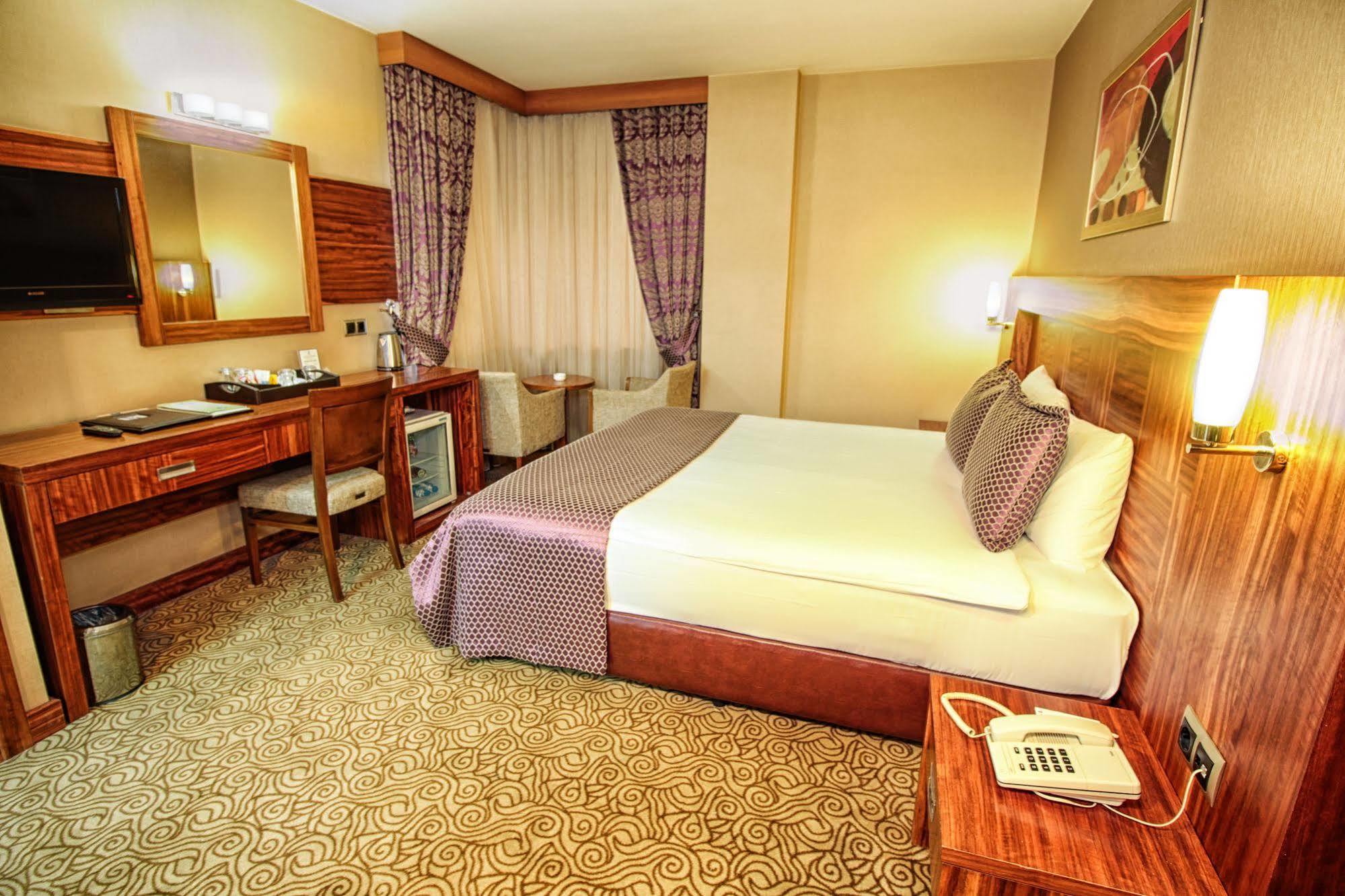 Adana Garden Business Hotel Extérieur photo